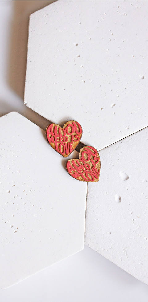 Καρφωτά Σκουλαρίκια "All You Need Is Love" BuhoCrafts