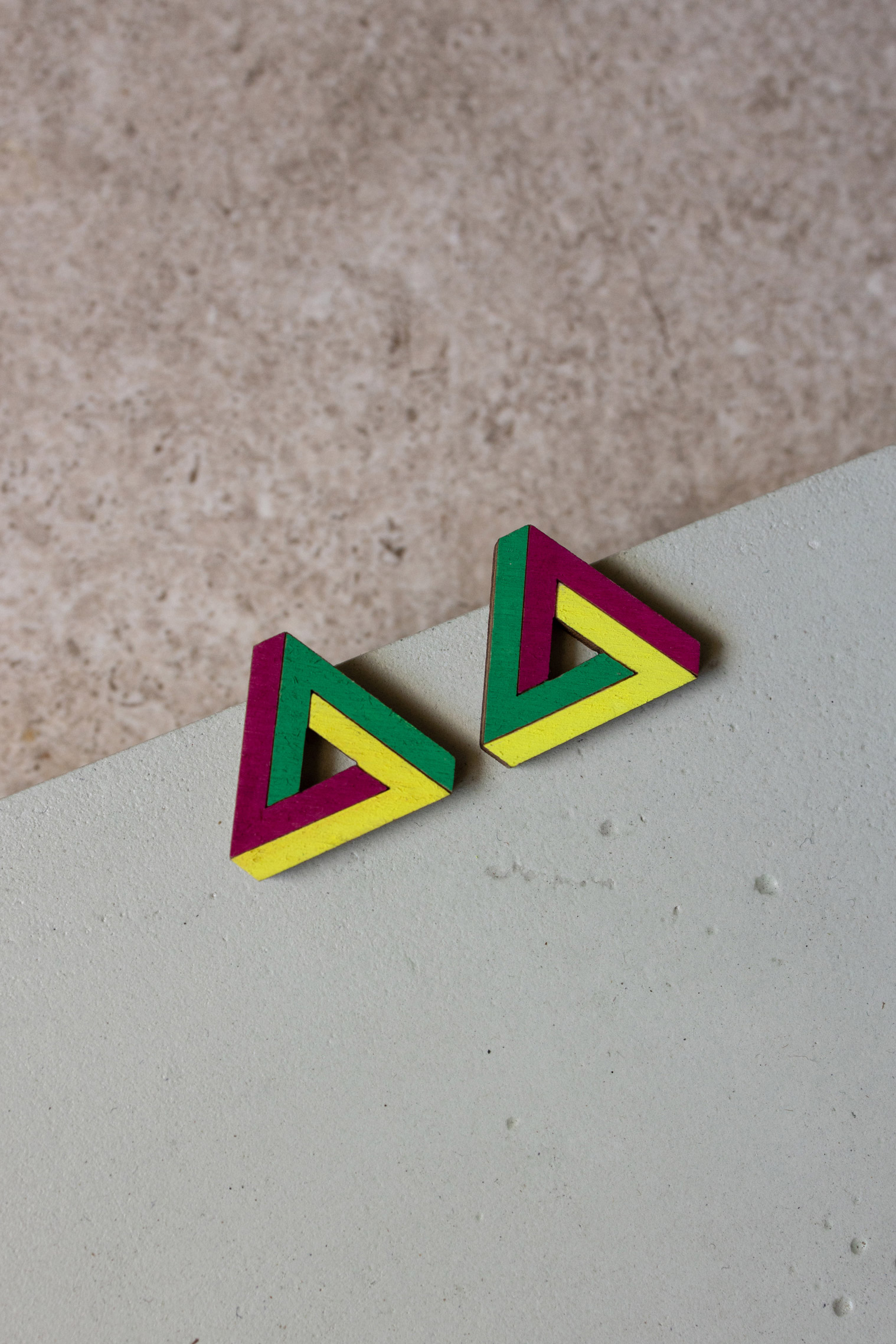 trigono-3d-prasino-fuchsia-02-new